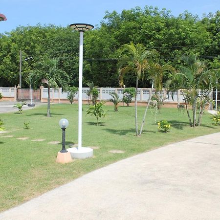 Naluemon Village Fh 1 Rayong Luaran gambar